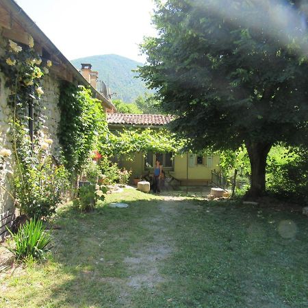 Bed and Breakfast Le Moulin Pradelle Exterior foto